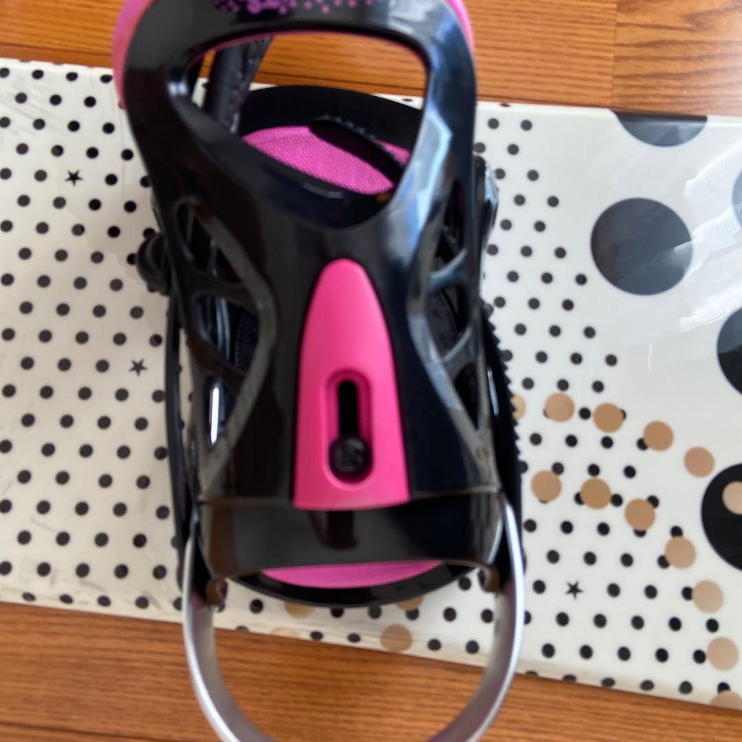 スノーボード Sサイズ 白黒水玉 ケース付き