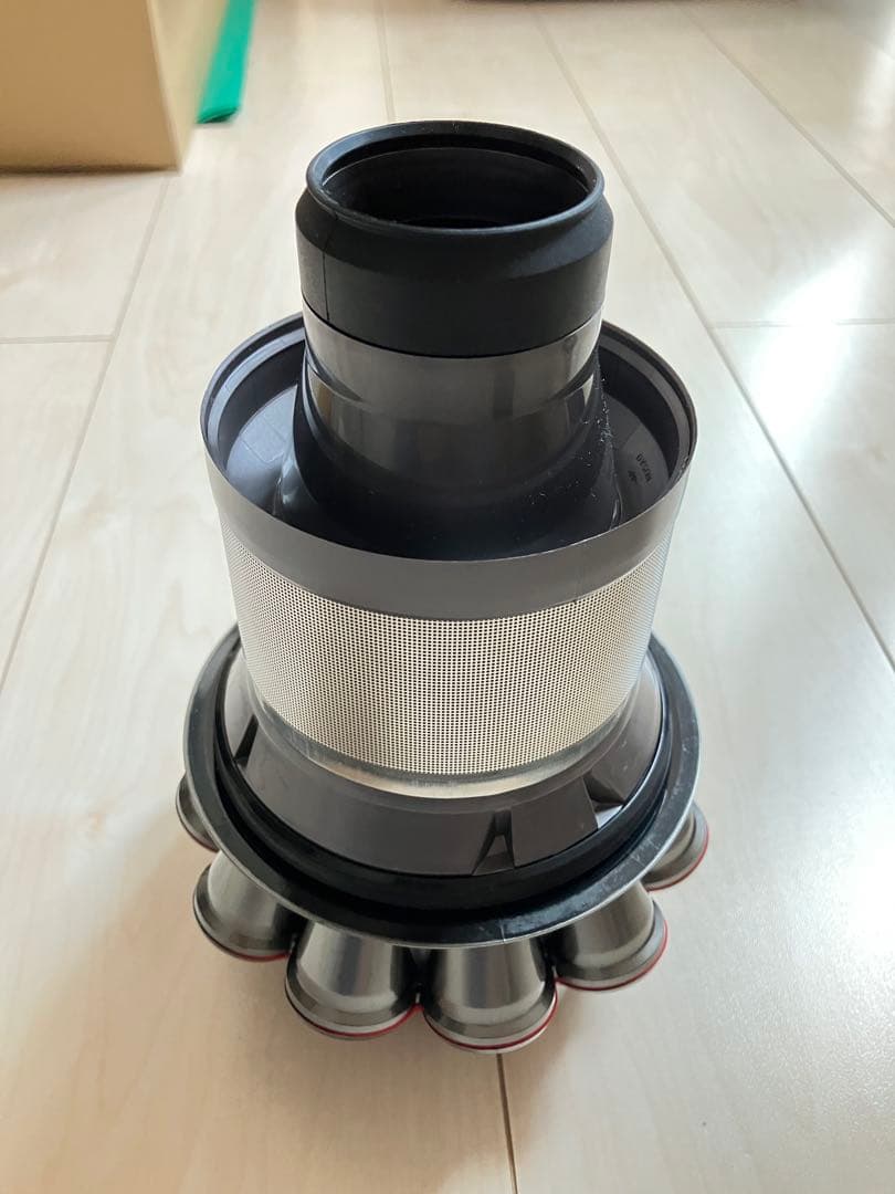 分解清掃済み ダイソン V8 slim fluffy SV10K - メルカリ