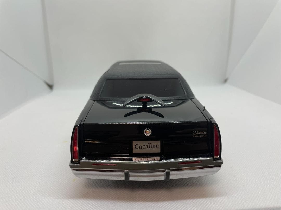 603-021 XIAOGUANG 1/18 キャデラック フリートウッド - メルカリ