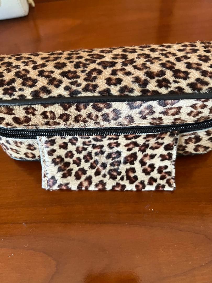 訳あり❗️クロムハーツ 眼鏡ケース ポーチ 豹柄 レザー ＊チャーム取れ