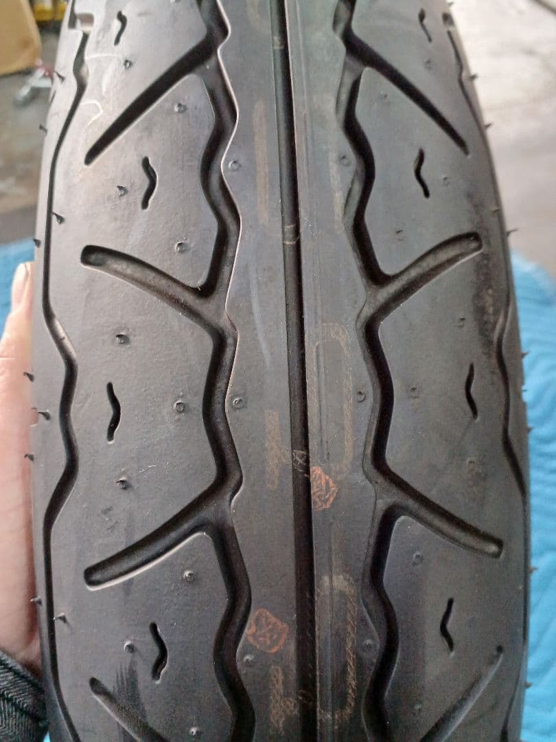 DUNLOP K300GP 100/90-19 130/80-18二本セット！ - メルカリ