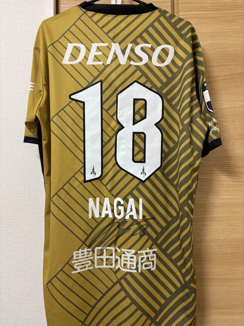 名古屋グランパス　永井選手サイン入り　2025鯱の大祭典ユニフォーム HATTRICK（ハットトリック）-選手の想いをファンへ届ける公式