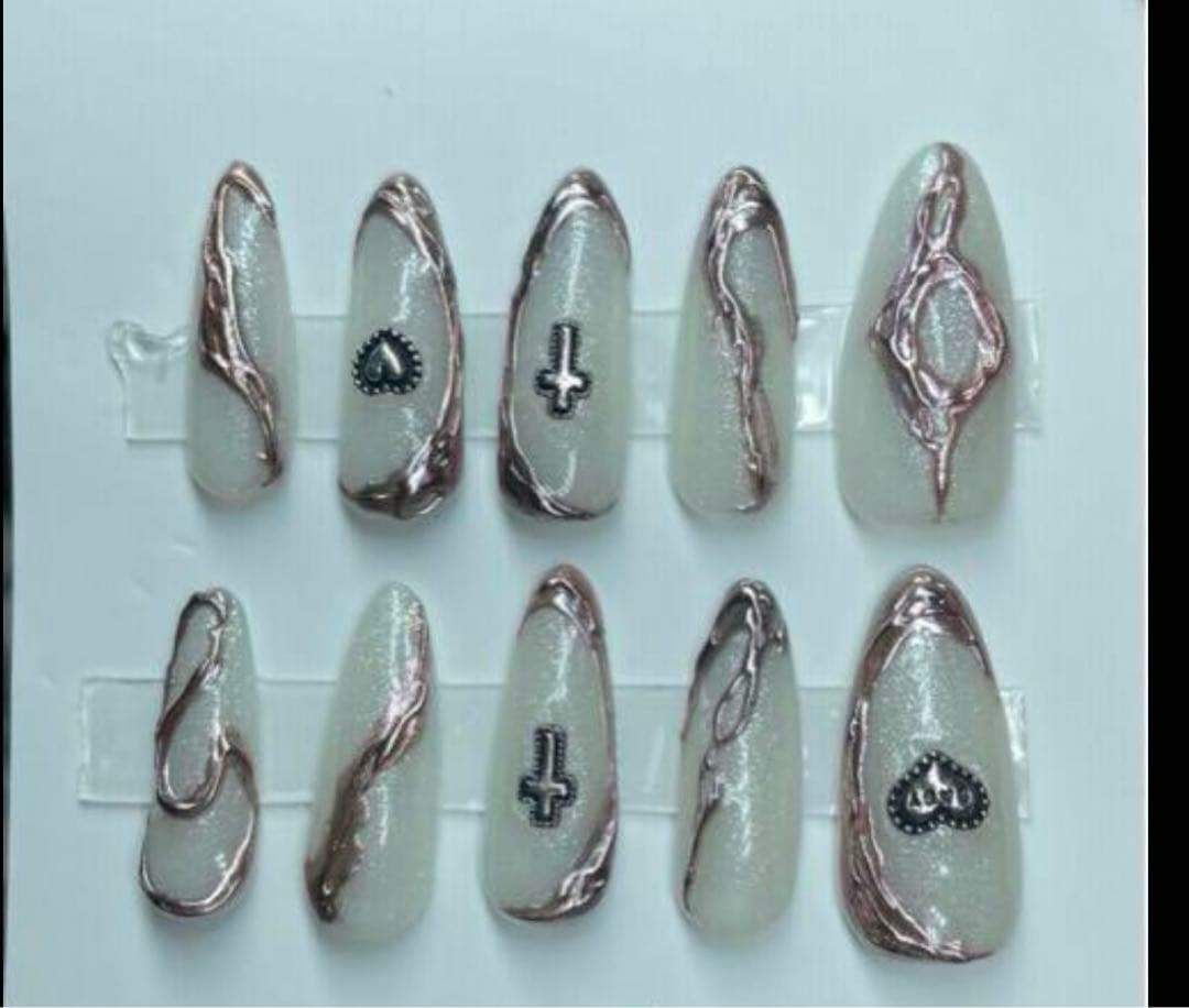 あちmämä 専用ページ　15点(-1400)