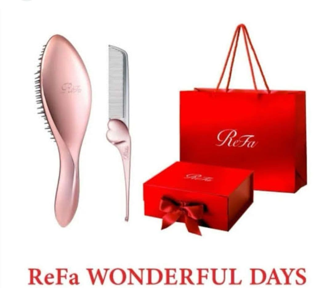 ReFa ホリデーシーズン限定BOX入り　ブラシとコーム ゴールドコーティングを贅沢に施したヘアブラシとコームを4点セットに