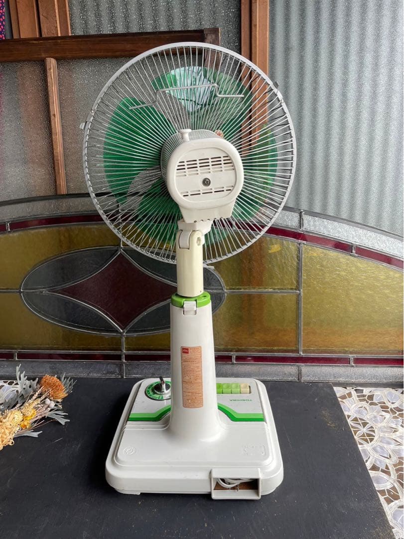 東芝 扇風機 昭和レトロ 当時物 インテリア 緑 グリーン - メルカリ