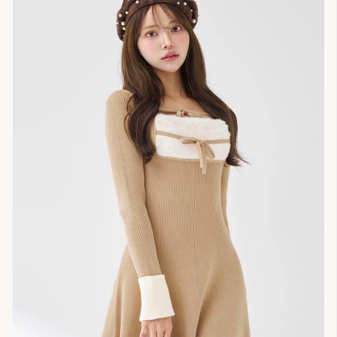 Darich リボンファーフレアニットミニワンピース　ベージュ ダーリッチ Darich リボンファーフレアニットミニワンピース