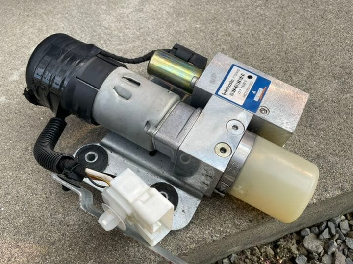 コペンL880k アクティブトップ 油圧ポンプ