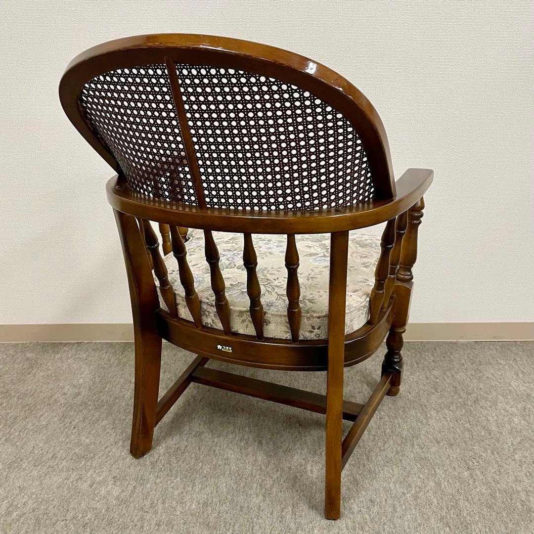 【カリモク】\"コロニアル\"CC3400 肘付食堂椅子 No.2