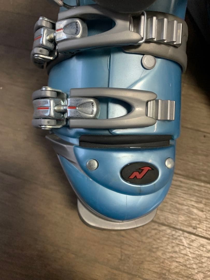 送料込み　NORDICA　スキーブーツ　24.5cm　ブルー