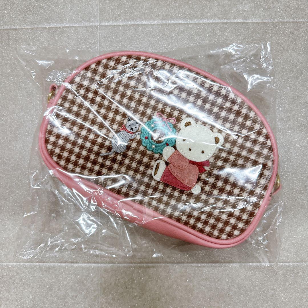 ファミリア　クリスマスコレクション　ポーチ ファミリア「Christmas Collection 2024」はピンク一色！ 子どもは