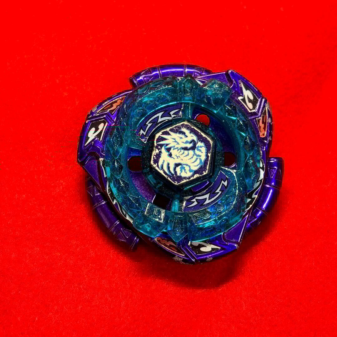 メタルファイトベイブレード オメガドラゴニス85XF 《限定》4Dシリーズ