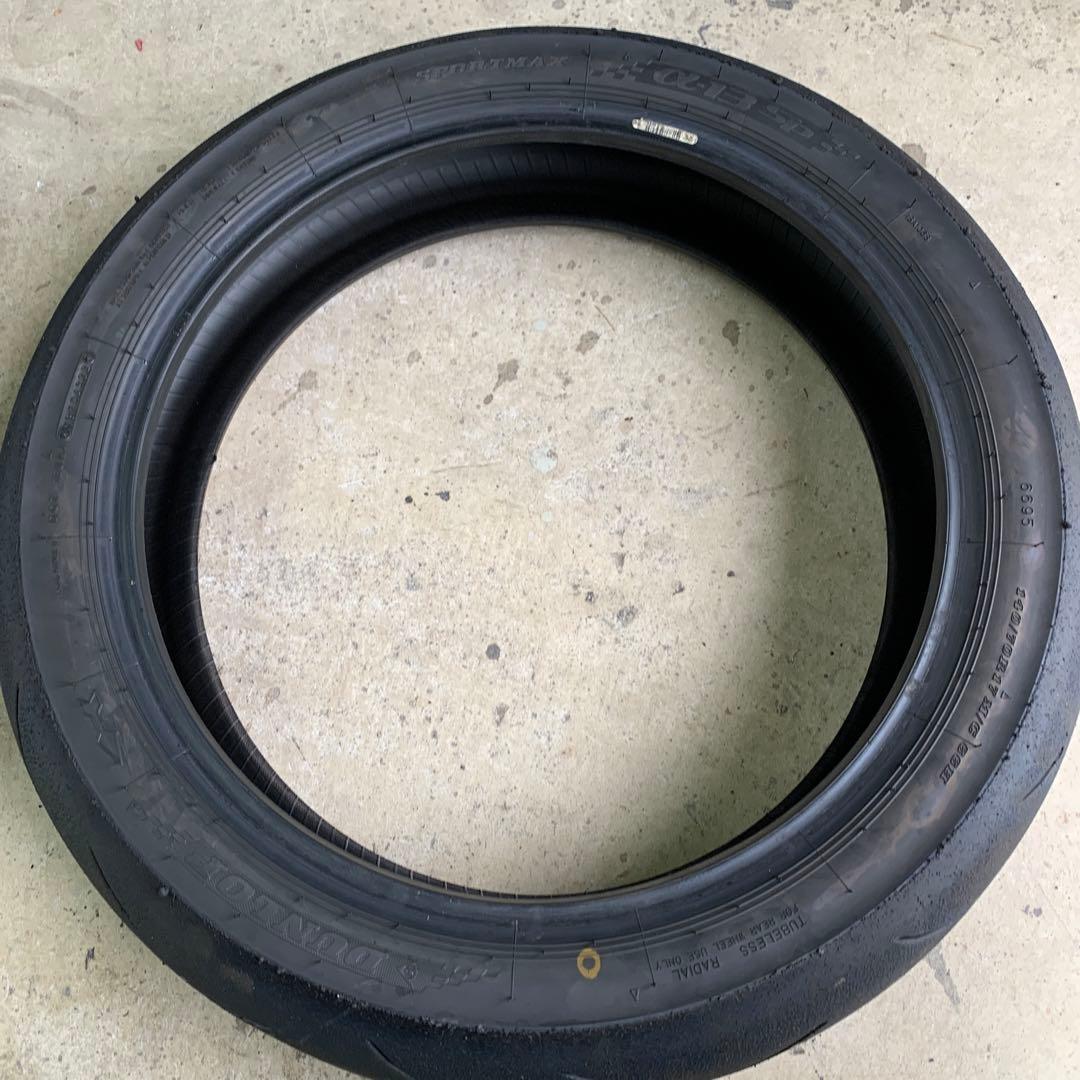 ②中古ダンロップ α13SP タイヤ F110/70R17 R140/70R17