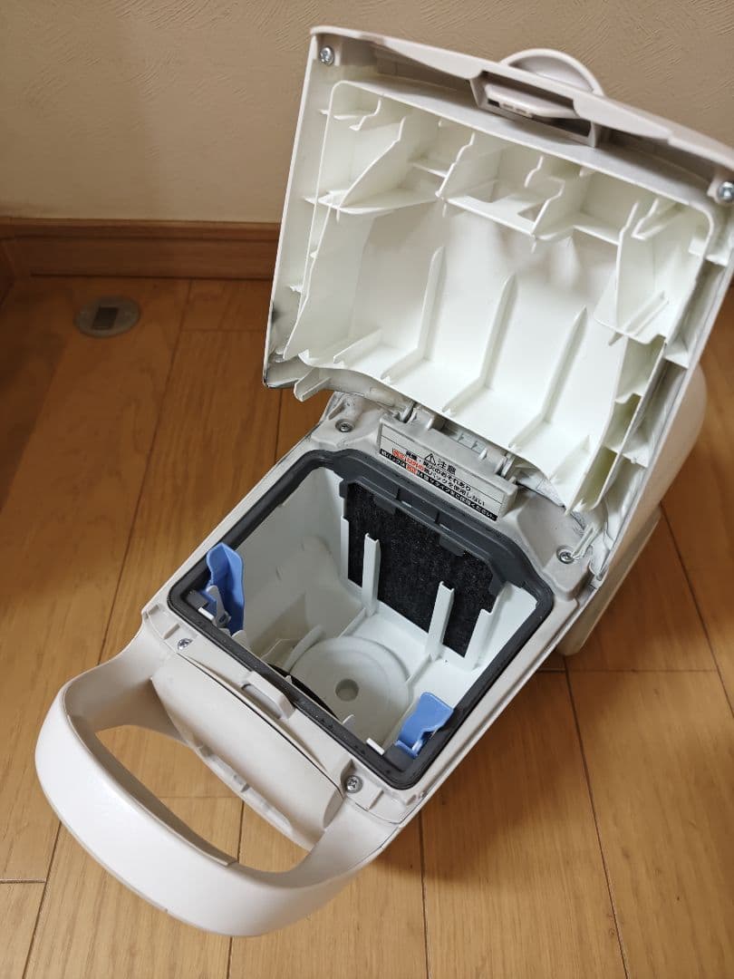 パナソニック 紙パック式 軽量静音の人気シリーズクリーナー MC-JK830K