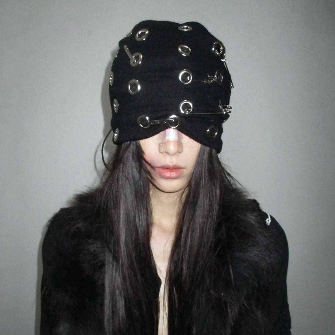 【モード】KUIN KISSA Block core銀抜き穴ビーニー 平成ギャル