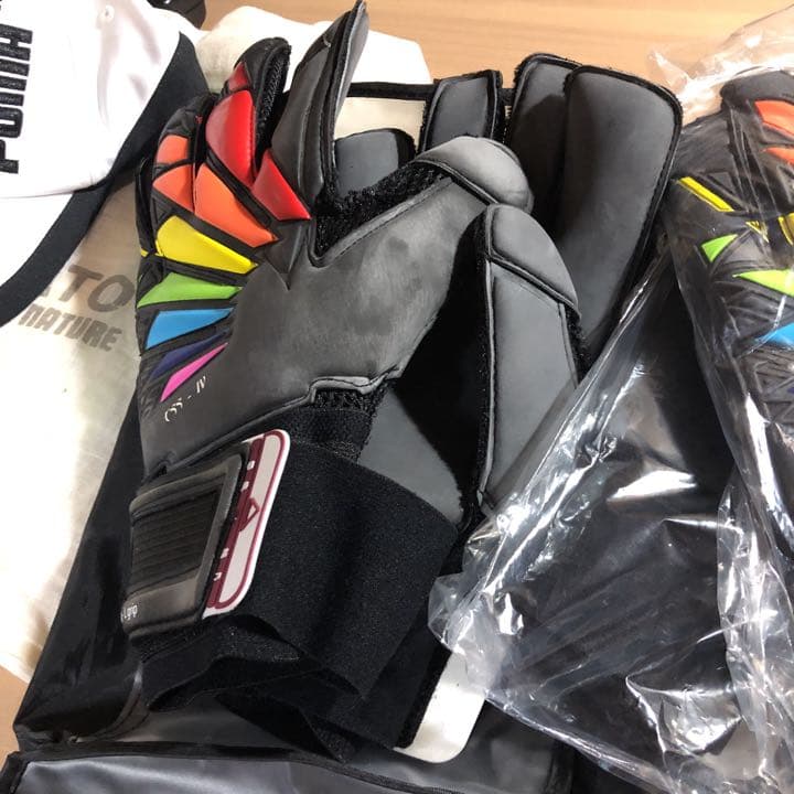 三セットで売ります。質問があればください。値段交渉受け付けます！