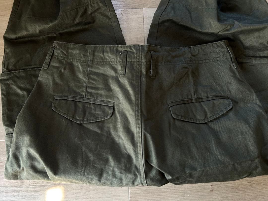 パーリッシィ ウエポン カーゴパンツ カーキ - メルカリ