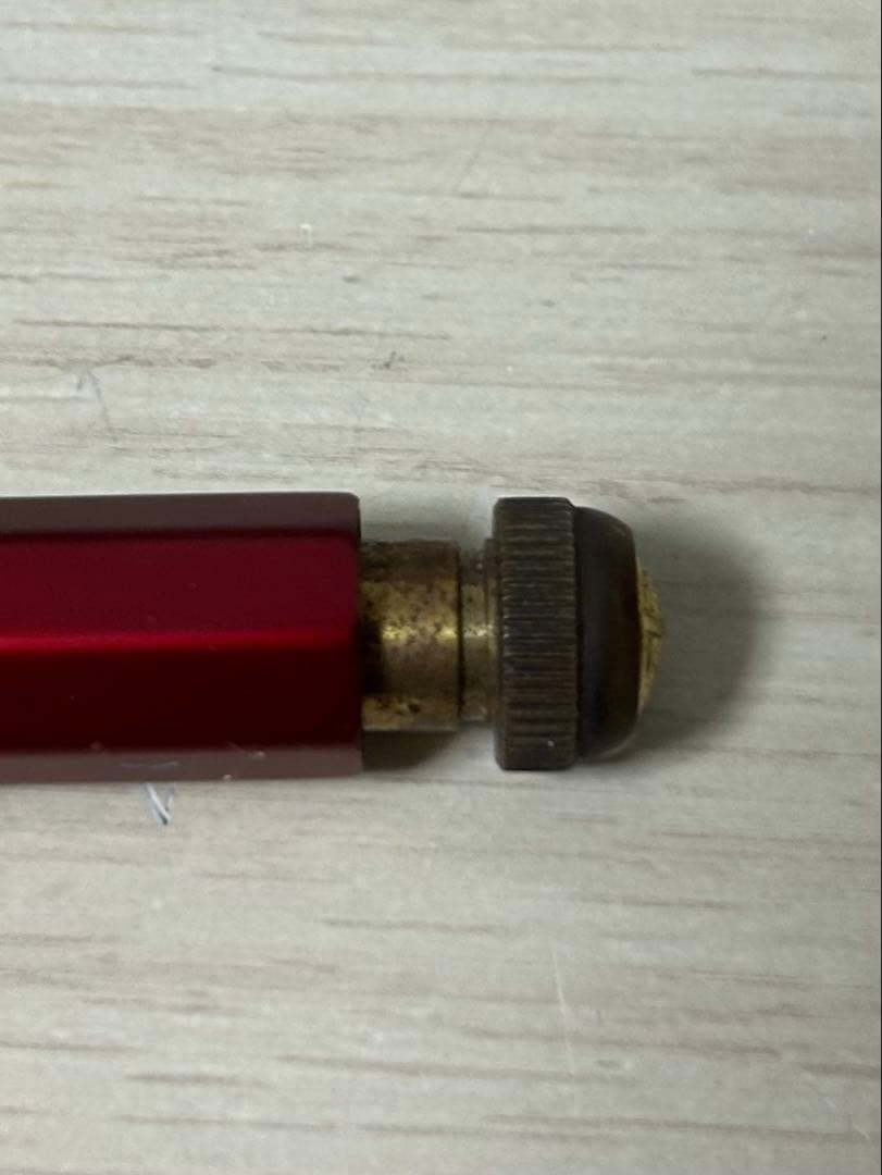 カヴェコスペシャル　レッドエディション　0.7mm