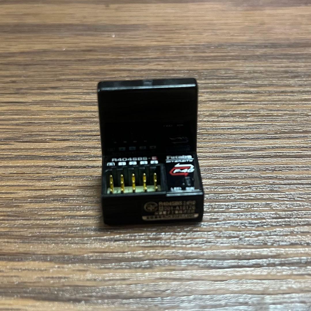 futaba R404SBS-E 受信機 F4G互換 アンテナレス - メルカリ