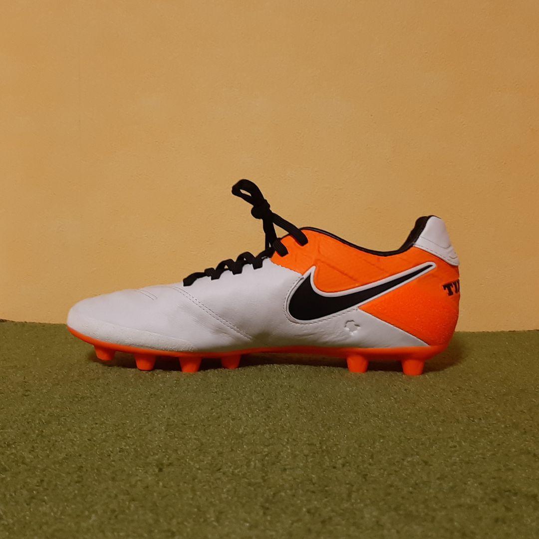 新品 サッカースパイク ナイキ ティエンポ HG 廃盤 激レア 28.0cm