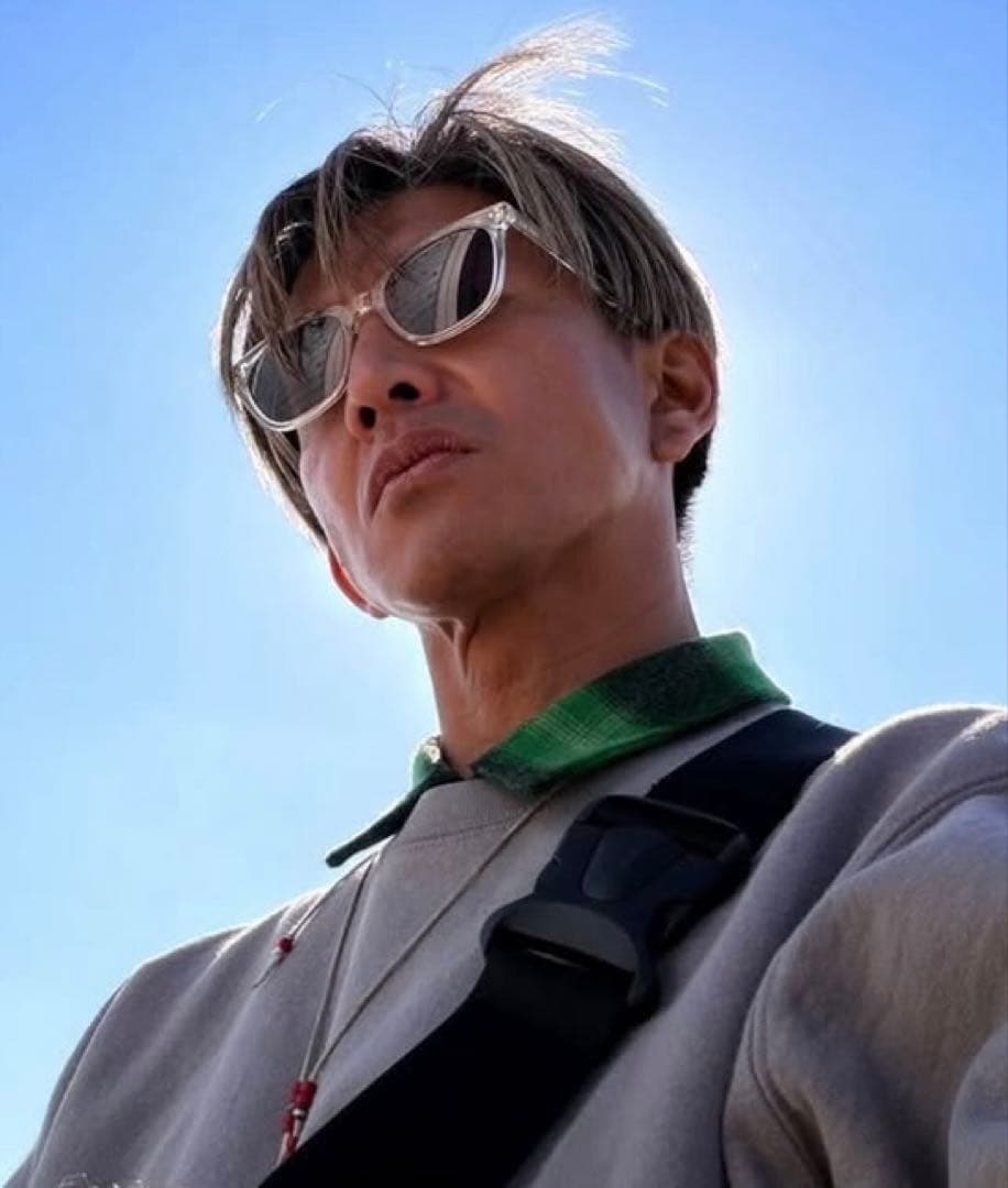 キムタク プライベート着用 OWNDAYS 調光サングラス 同型別色モデル