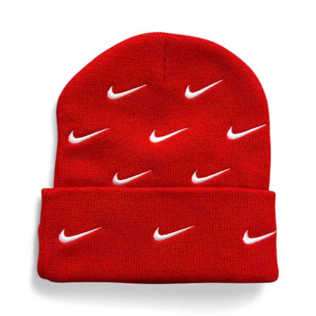 レア] nikeビーニー 赤(Le Sserafimチェウォン、ユンジン着用)