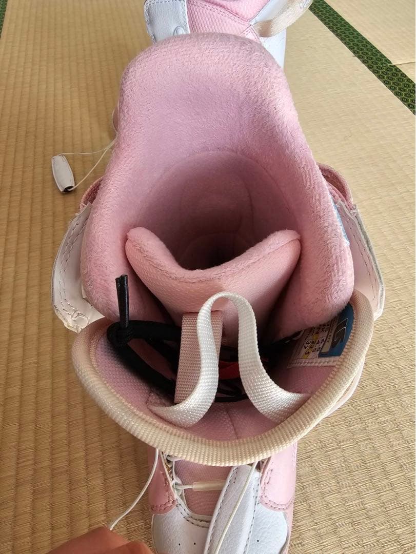 Burton スノーボードブーツ ピンク　23.5cm