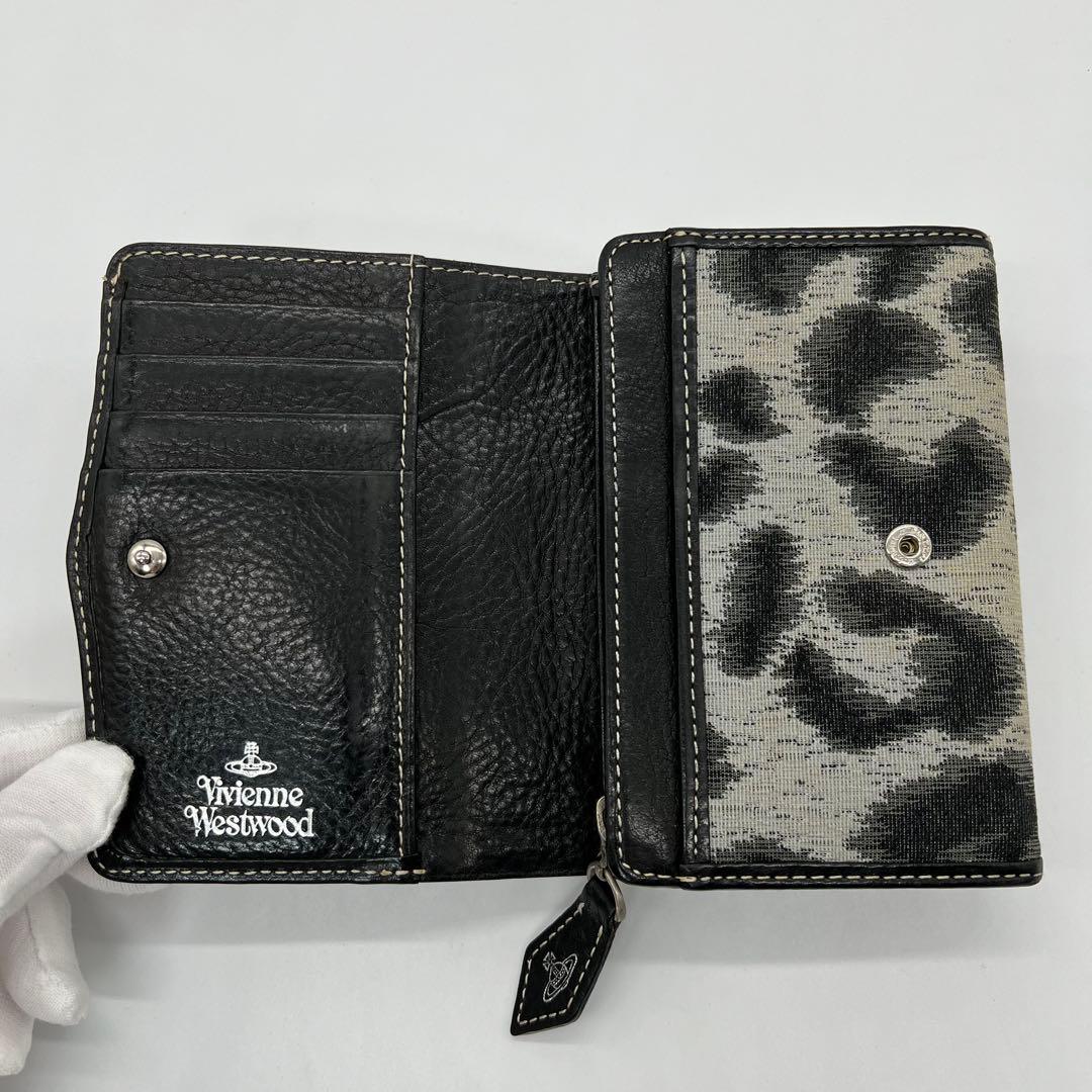 ✨激レア✨️美品✨️VivienneWestwood 二つ折り財布 レオパード
