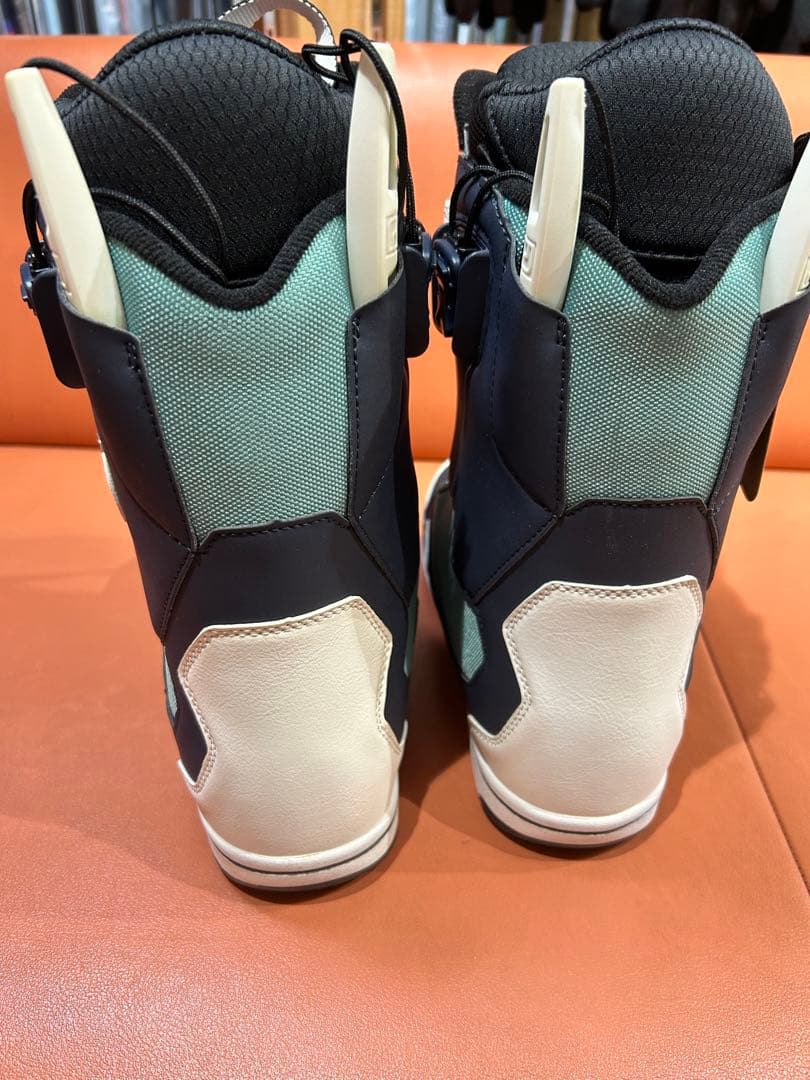 スノーボード 22-23 DEELUXE ID Lara 22.5cm