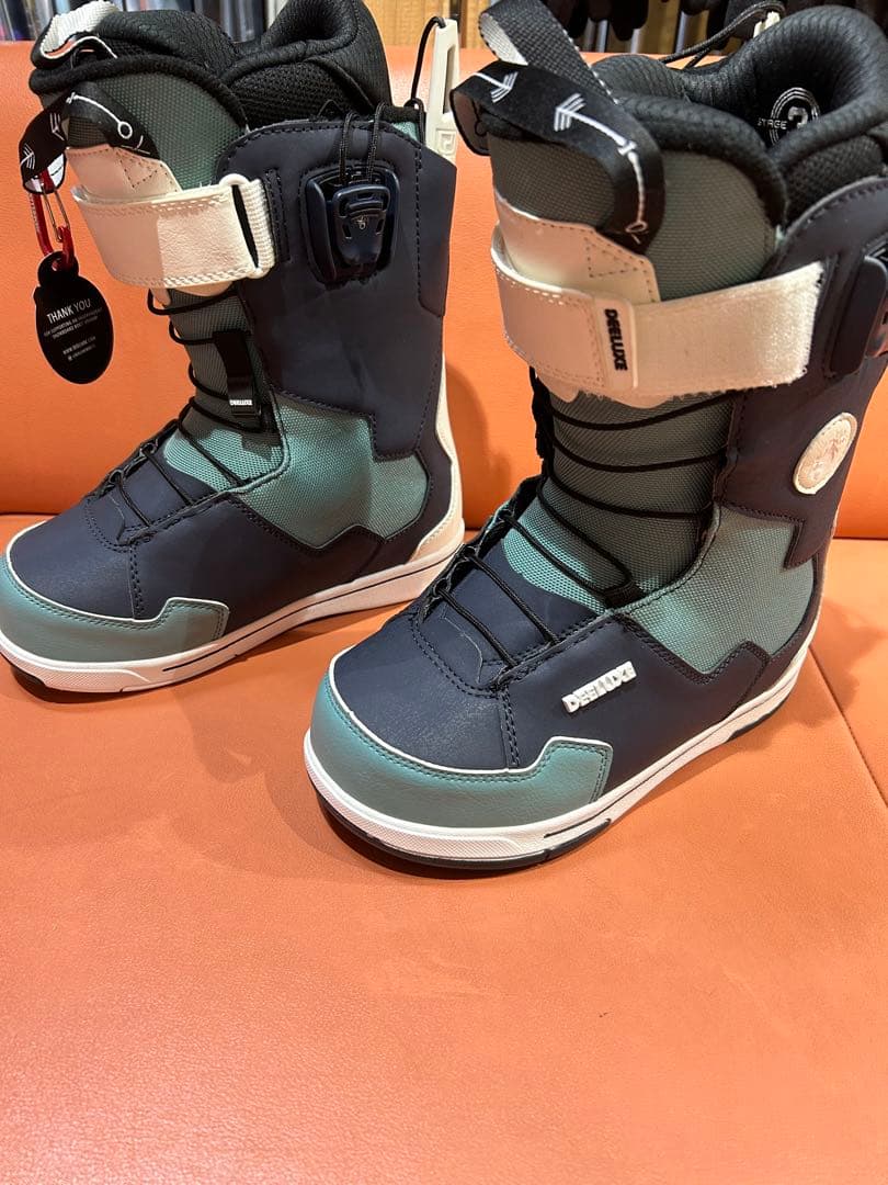 スノーボード 22-23 DEELUXE ID Lara 22.5cm