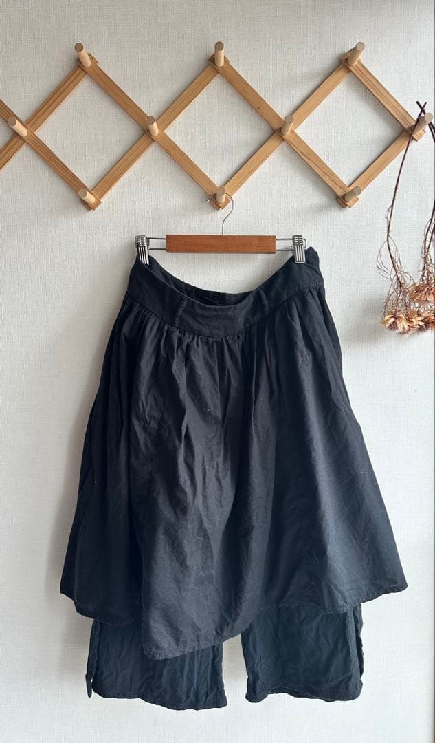 KAPITAL 【キャピタル】スカート風パンツ　ブラック【1】 セットアップ】エステルウールボックスタックスカート｜BIGI online