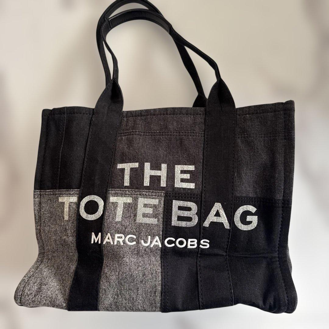 MARC JACOBS ラージサイズ　トートバッグ　デニム地　レザー　黒 MARC JACOBS（マーク・ジェイコブス） MARC JACOBS H018M06FA21 トート