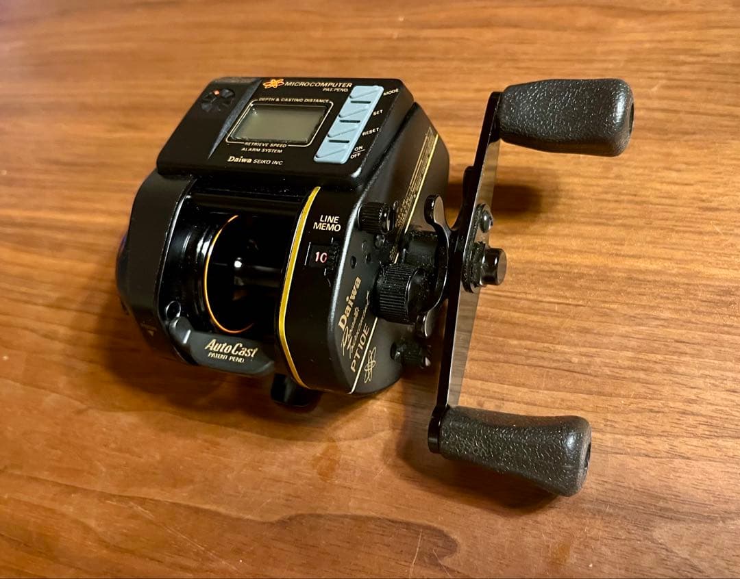 超美品！ ダイワ PT10E コンピュータ内蔵ベイトリール