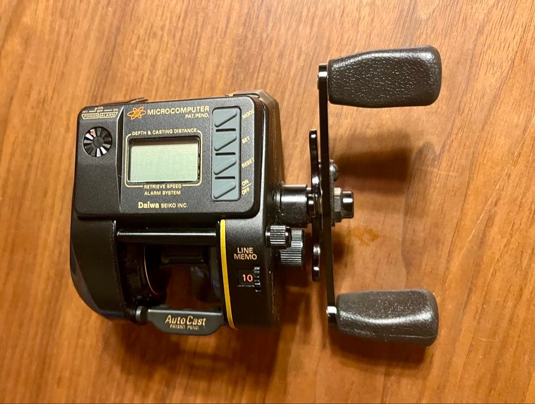 超美品！ ダイワ PT10E コンピュータ内蔵ベイトリール