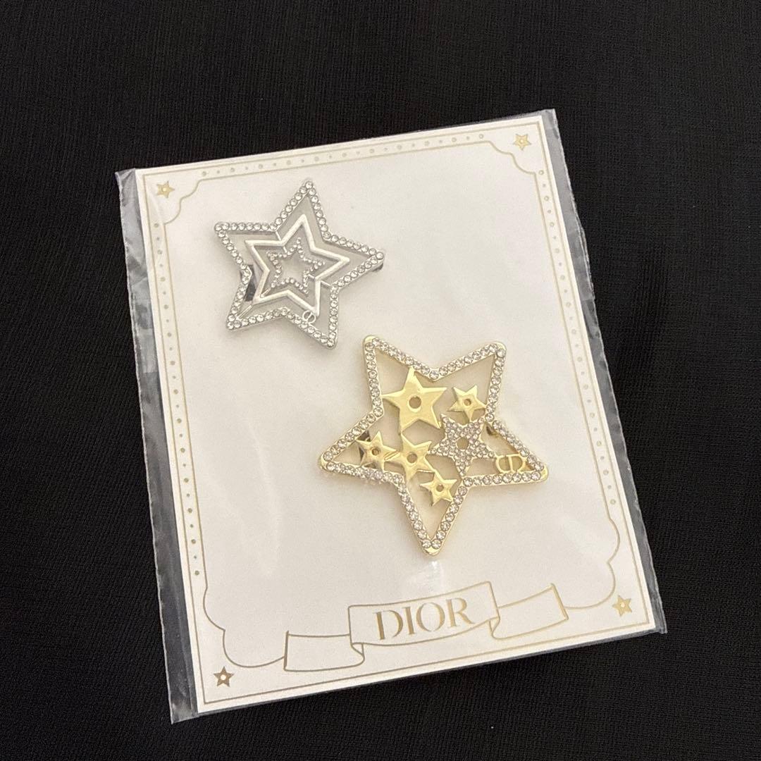 ディオール ホリデー限定 星型ヘアピン ノベルティ スター ヘア