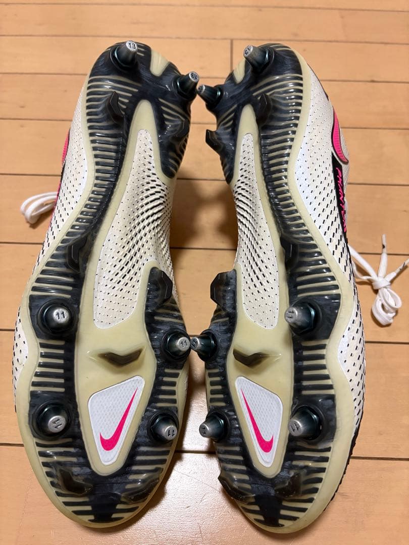 NIKE PHANTOM GT スパイク　29cm SG（天然芝用）藻帾介様用