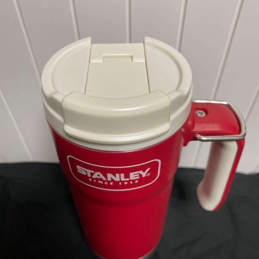 スターバックス グリップハンドルステンレスタンブラーSTANLEYレッド