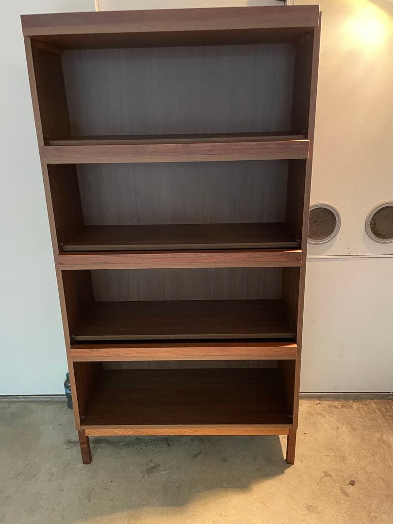 ウォールナット 4段本棚 扉付き 送料1.2万込