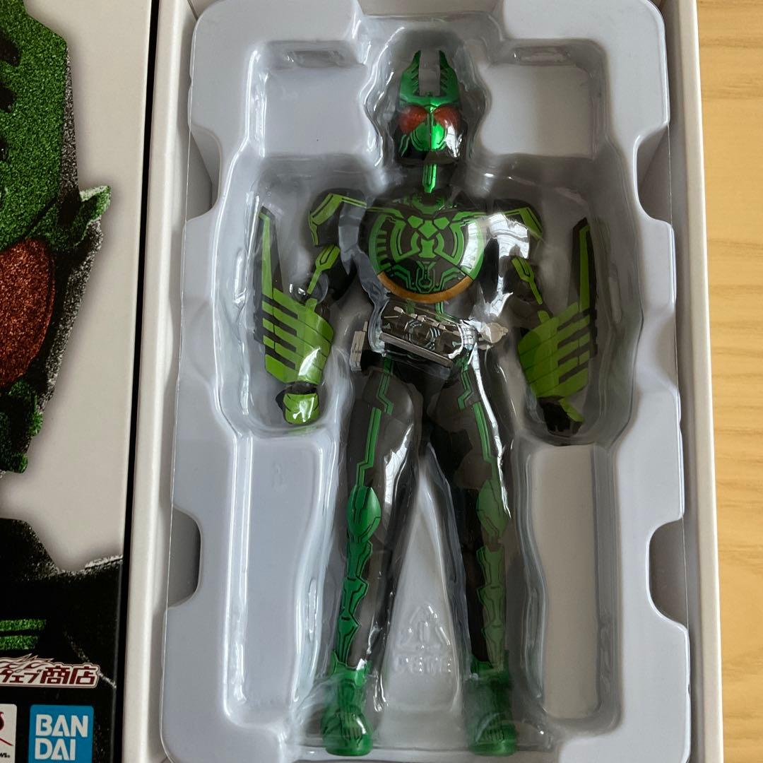 S.H.Figuarts 真骨彫製法 仮面ライダーオーズ ガタキリバコンボ