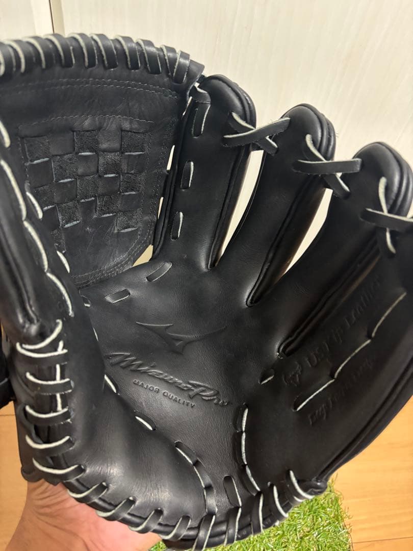 プロ支給品 実使用 サイ・ヤング賞 クルバー ミズノプロ 投手 プラチナ