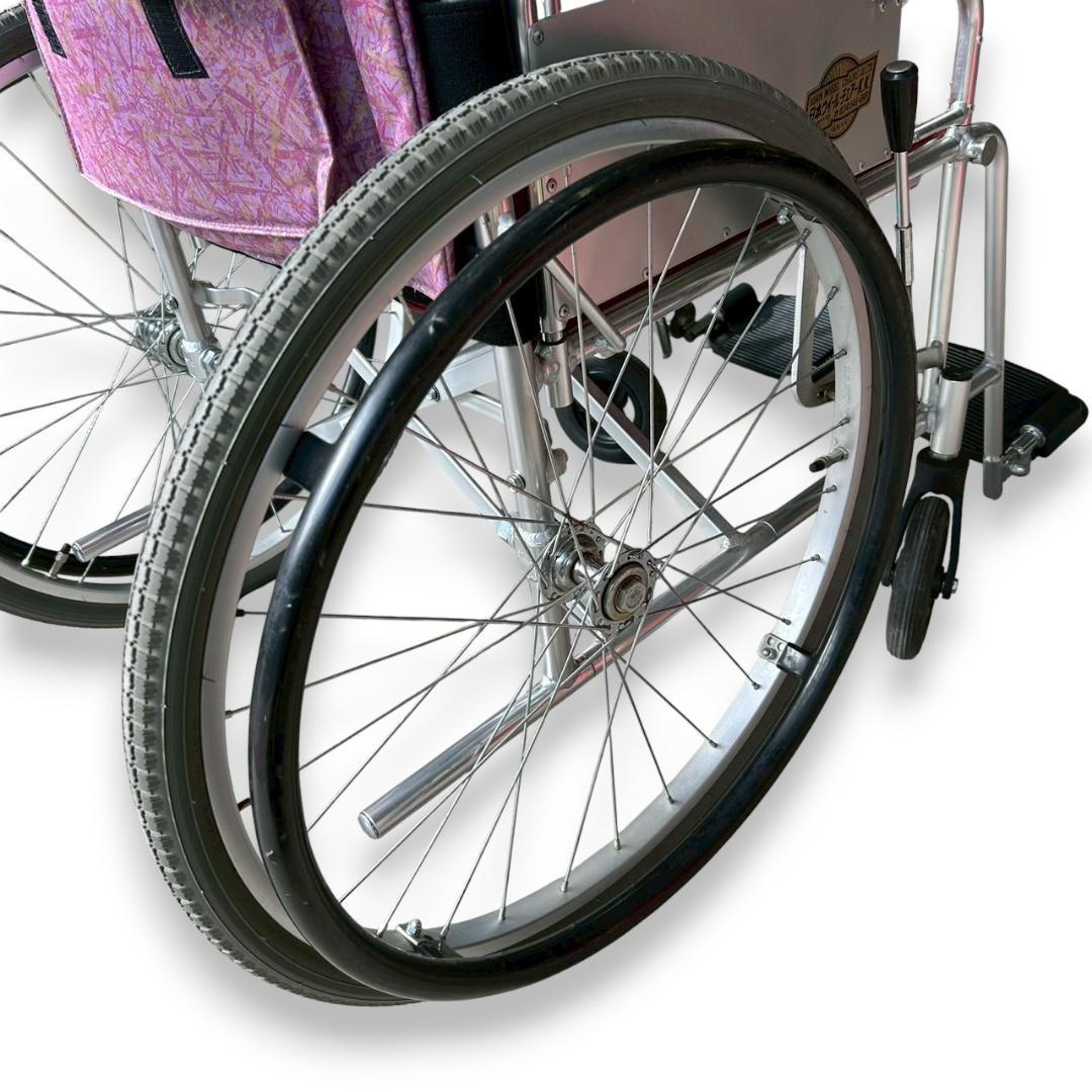 日本ウィール・チェアKK 自走も介助も可能◎ 車いす 車椅子 折りたたみ