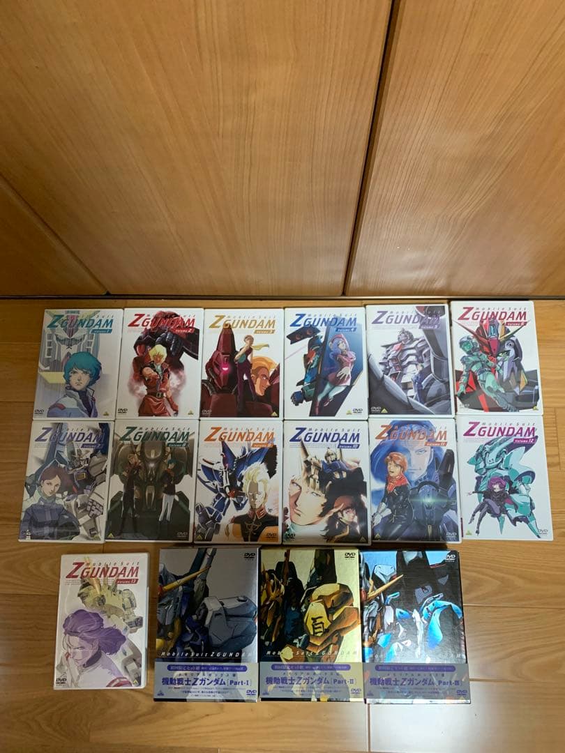 美品 機動戦士ガンダム、Z、Z Z、逆襲のシャア他DVD48本セット