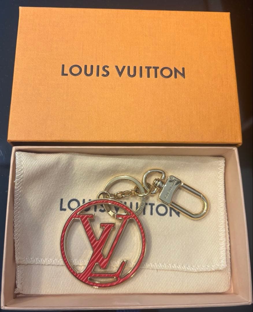 ルイヴィトン　LOUIS VUITTON キーホルダー 正規紙袋無料】ルイヴィトン キーホルダー キーリング レディース