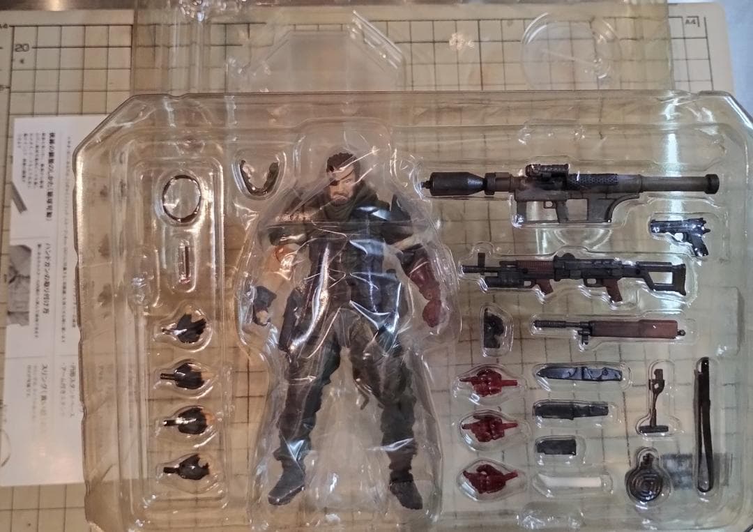 リボルミニ rm-015 ヴェノム・スネーク オリーブドラブ野戦服Ver