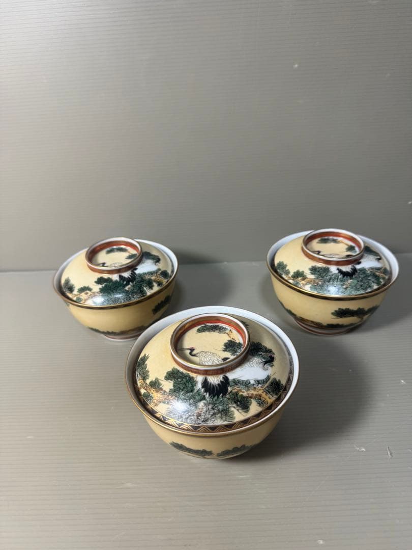 2573 九谷焼　松鶴　蓋付き碗　3客　時代物 組飯碗 青粒鉄仙