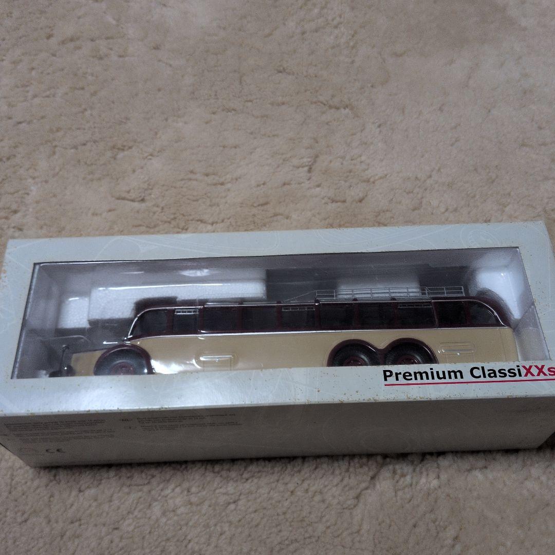 値下げ】Premium ClassiXXs ミニカー クリーム色と茶色