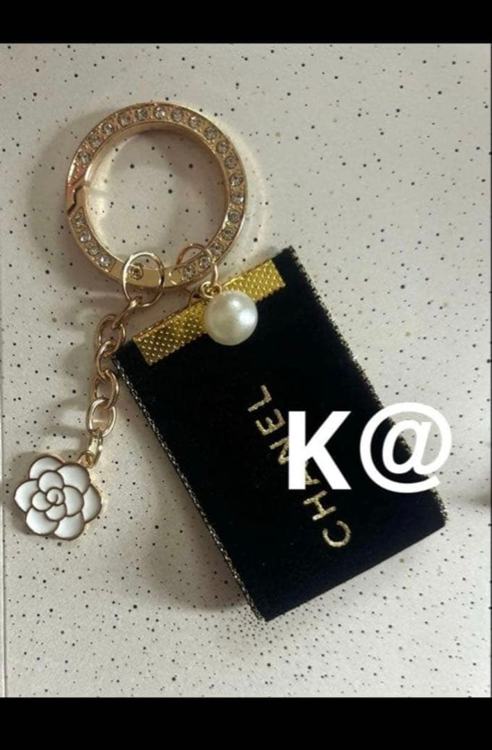 CHANEL ラッピングリボン キーリング - メルカリ