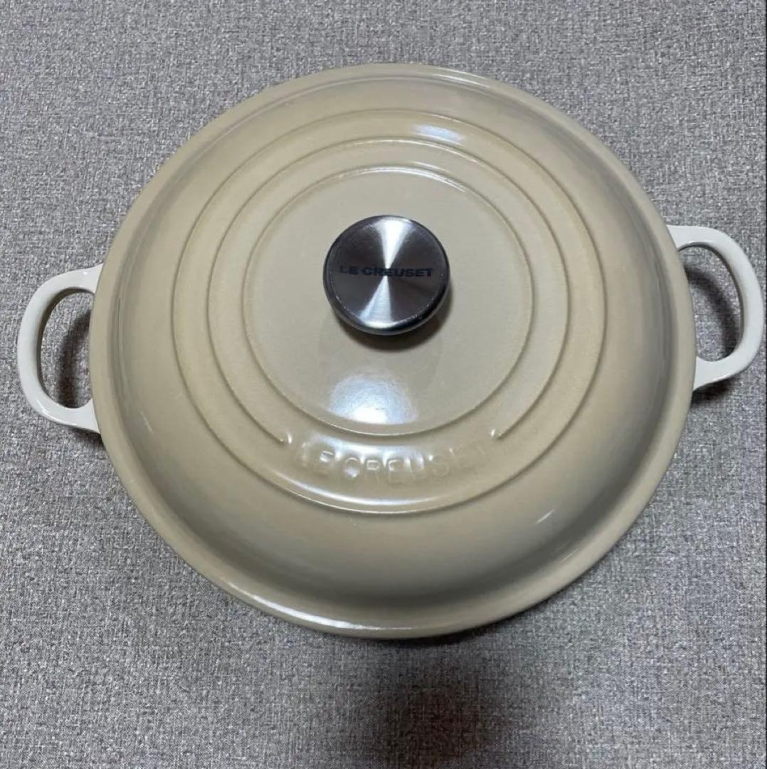 《美品》ルクルーゼ 浅鍋 26cm キャセロール