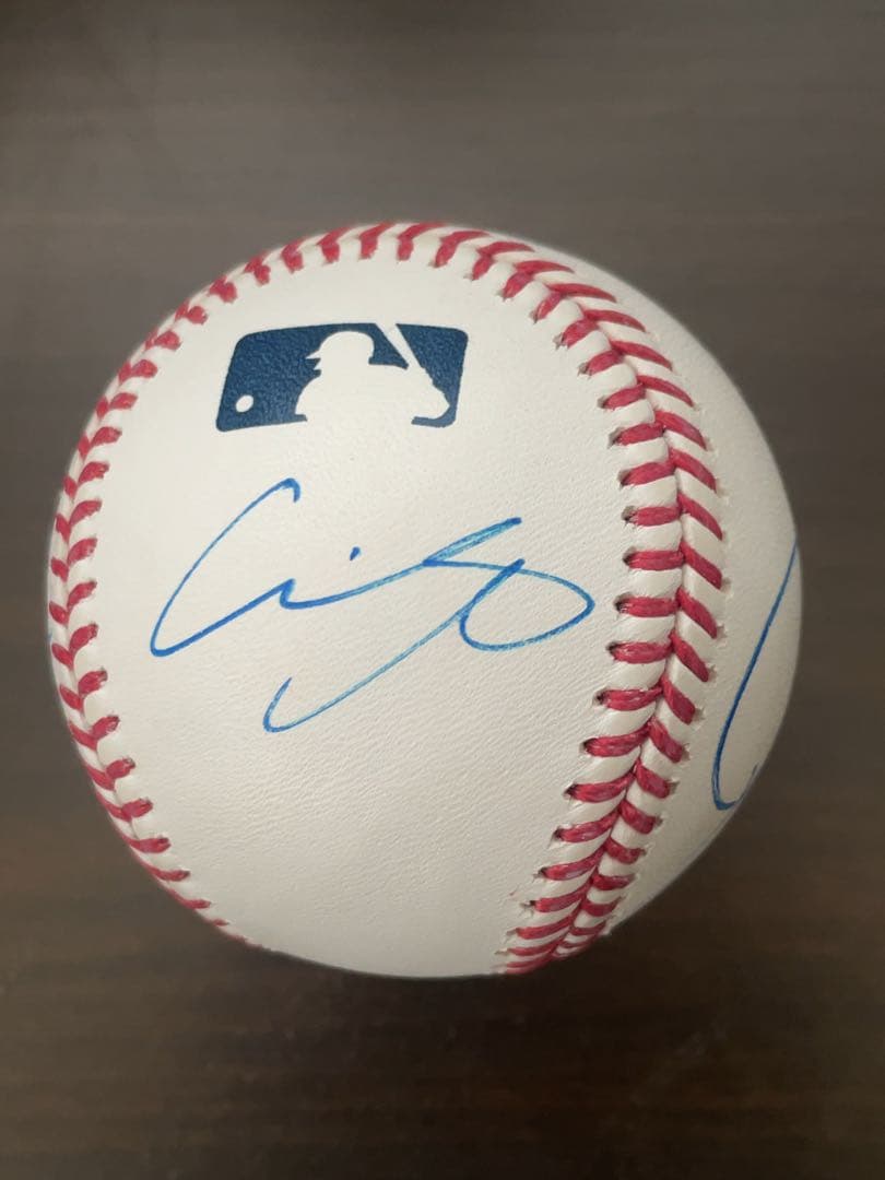 大谷翔平、山本由伸、佐々木朗希　トリプル直筆サインボール 99,226枚の申し込み！ 大谷・山本由・佐々木のトリプルサインが当たる