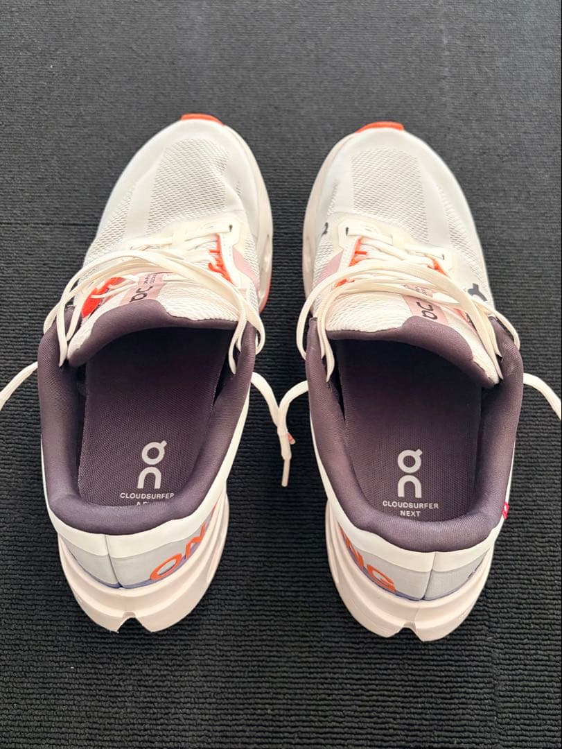 on クラウドサーファーネクスト 25.5cm