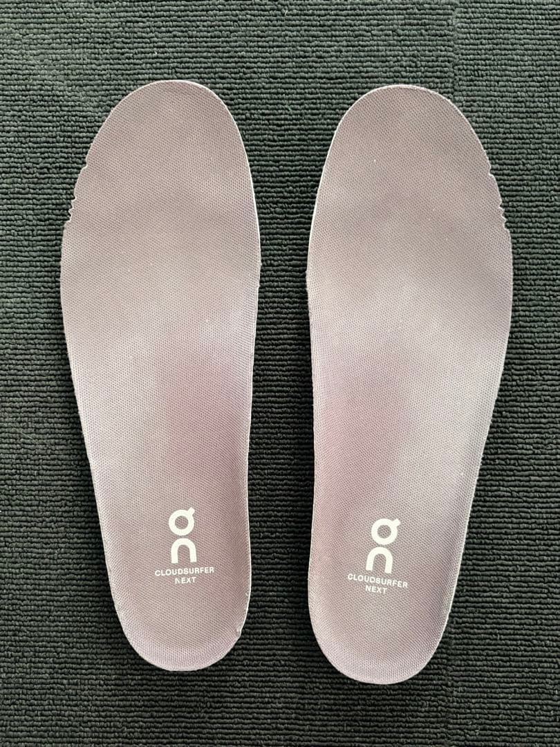 on クラウドサーファーネクスト 25.5cm